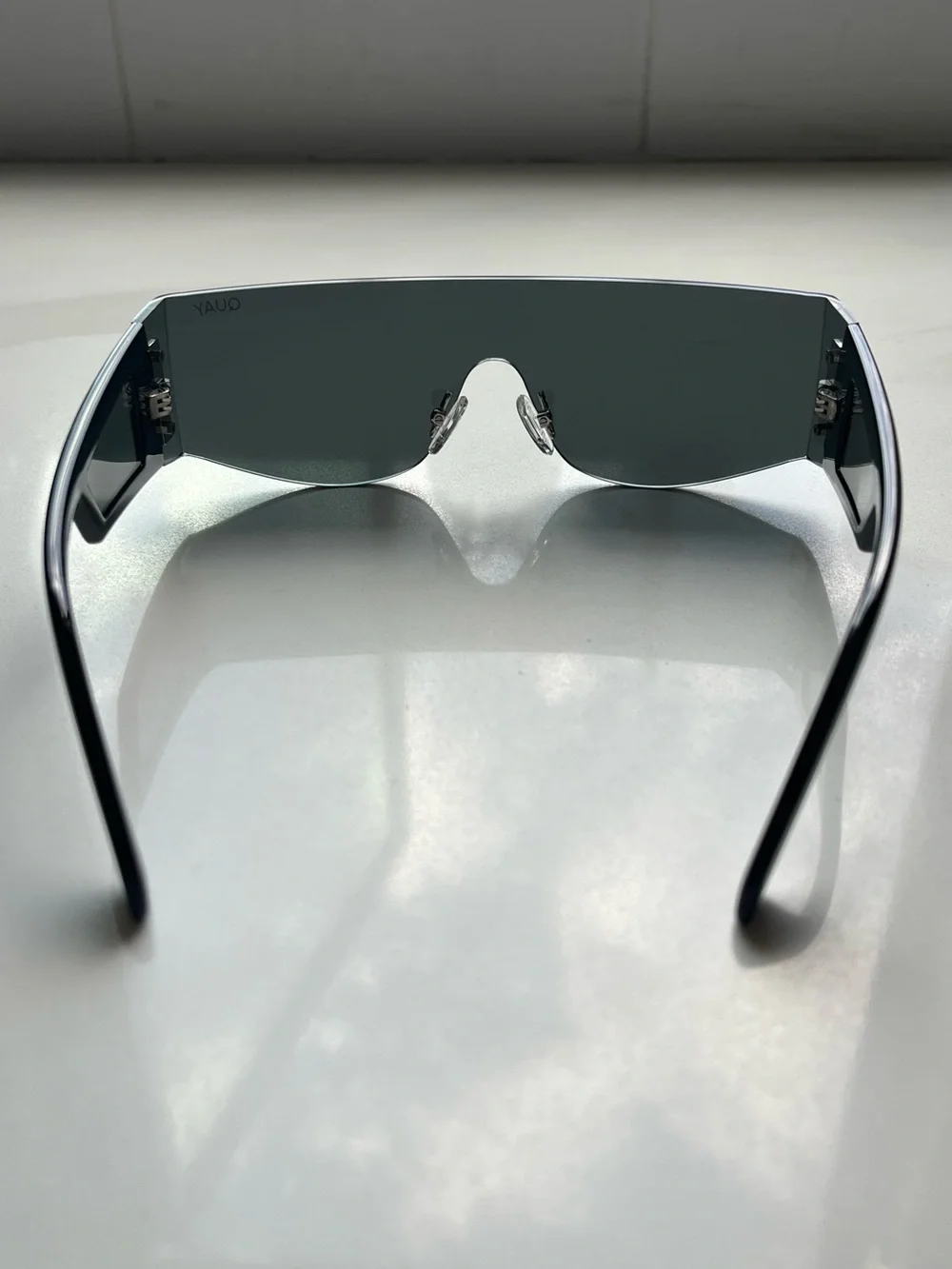 NWT! QUAY New Wave Shield Sunglasses Black Frame / Black Lens
